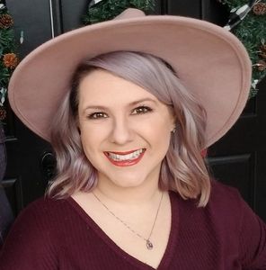 Meet your Posher, Lushanya